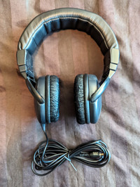 ~!! Brand New Condition Wired NexxTech Stereo Headphones !!~