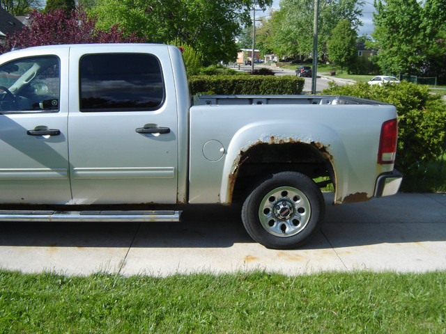 Selling My 2011 GMC Sierra Nevada Edition. in Cars & Trucks in London - Image 4