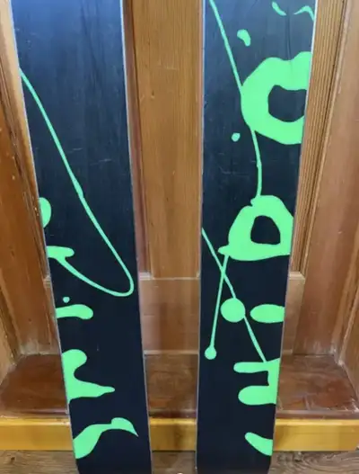 Volkl Shiro 183 skis and bindings - great next to new condiition, View more