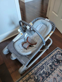 Baby vibrating chair