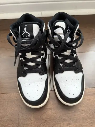 Air Jordan 1 Retro - Panda (GS) 5Y, View more