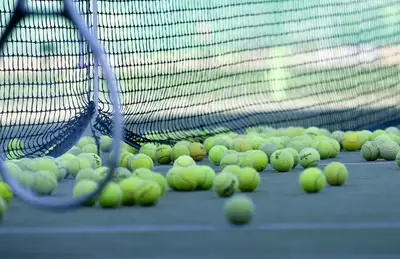 Cours de Tennis avec Analyse  Vidéo et Machine à Balles, View more