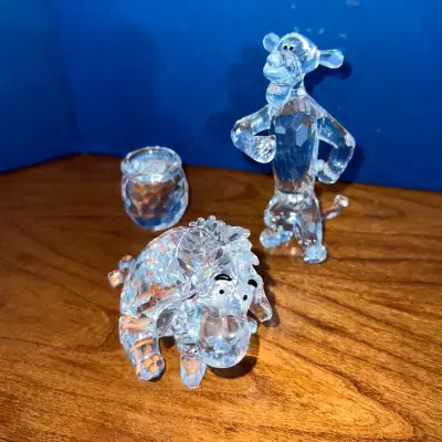 Swarovski Disney - Winnie the Pooh (original series) Tigger Eeyore & Title Plaque NO ORIGINAL BOX -...