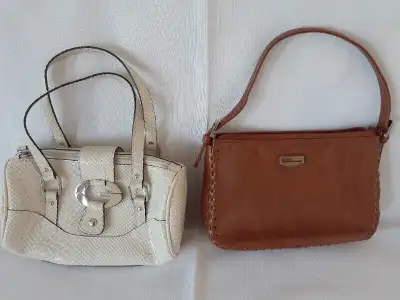 guess  purses, View more