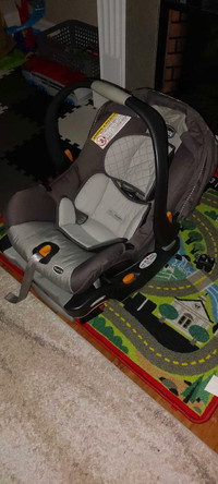 Graco Keyfit 30 Infant Car Seat *Excellent condition 