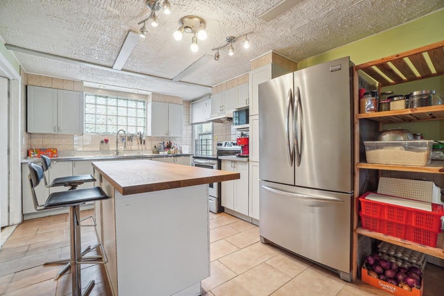 Room for rent available August 15 — photo 2
