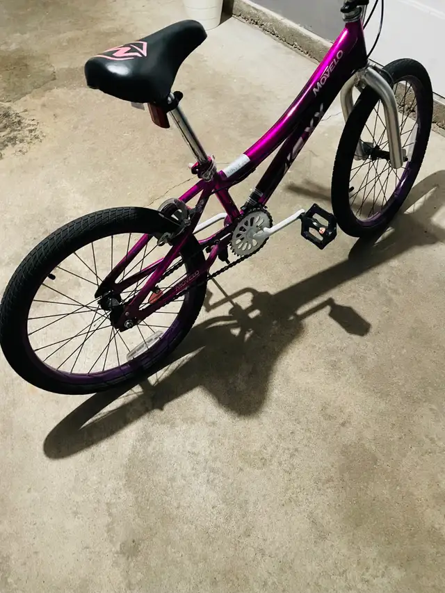 Movelo Kids bike 20inch in Kids in Oakville / Halton Region - Image 2