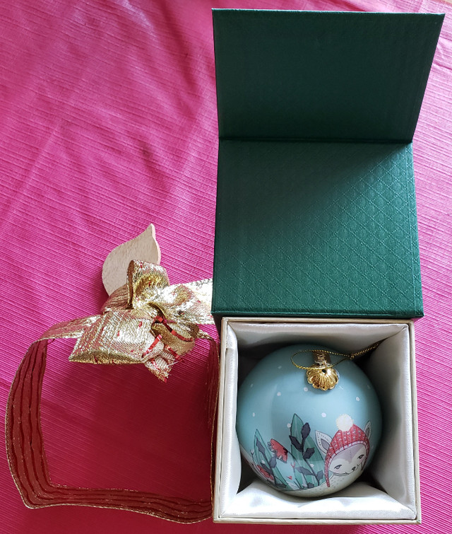 LI BIEN CHRISTMAS ORNAMENT + box / ORNEMENT de NOËL avec boite dans Art et objets de collection  à Laval/Rive Nord - Image 4