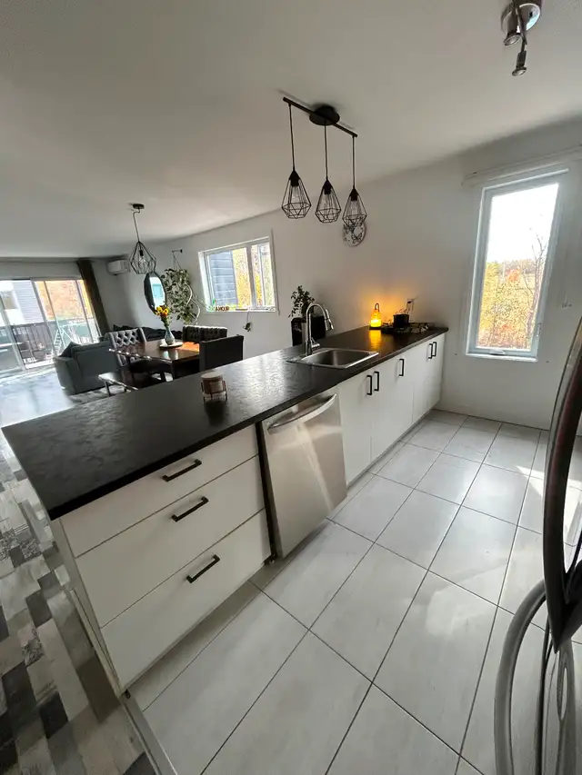 Grand Condo à louer 4 et demi - Rue de Coutances - Lévis in Long Term Rentals in Lévis - Image 4