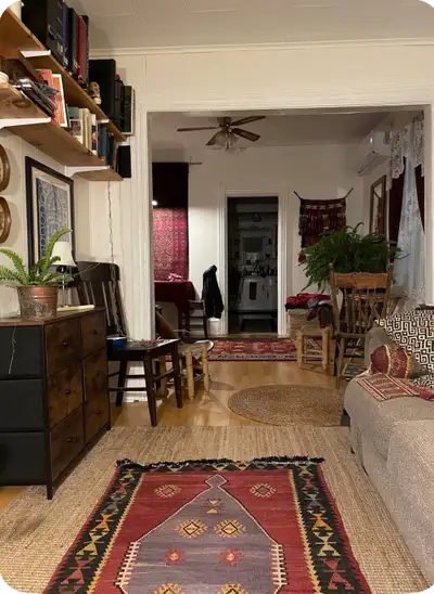 Furnished vintage home, 3 bedrooms, 1 bath, great location, easy access to bus, shops, restaurants,...