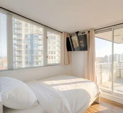 Your own bedroom, your own bathroom, and nothing to set up. This private room has an ensuite bathroo...