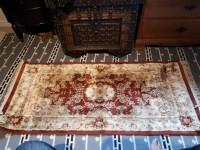 Small Runner, 100% Viscose- 2-Pcs, 25’’ X 56’’ by Rugs to go