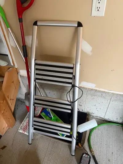 3-Step Ladder [ Gently Used, Look like new], View more
