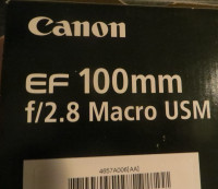 CANON  EF 100 mm  Macro Lens