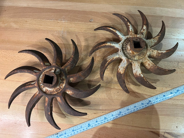 Vintage 12" rolling spider tine wheels in Arts & Collectibles in North Bay