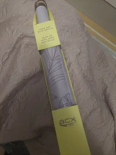 Bnib Yoga mat and water bottle set purple $20, View more