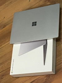 Surface Laptop 3 en Bon État - Windows 11