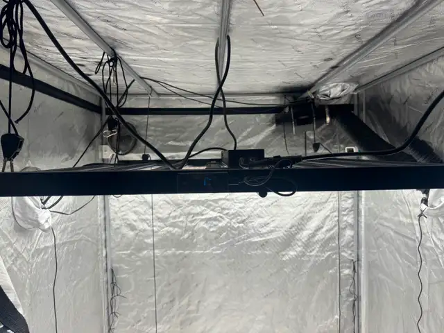 Ac Infinity EVO 8 Grow light in General Electronics in Stratford - Image 3