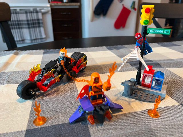 Lego - Spider-man Ghost Rider team up - 76058 dans Jouets et jeux  à Ouest de l’Île - Image 3