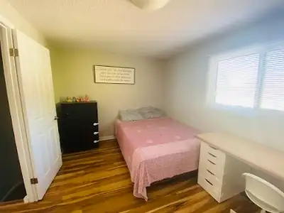 Prime Kitchener Location | Near Conestoga College & Pioneer Plaza Looking for a clean, bright, and c...