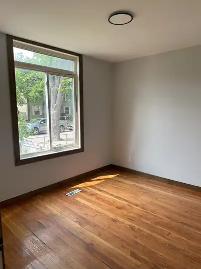 2-Bedroom Main Floor Unit Duplex for Rent in West Broadway