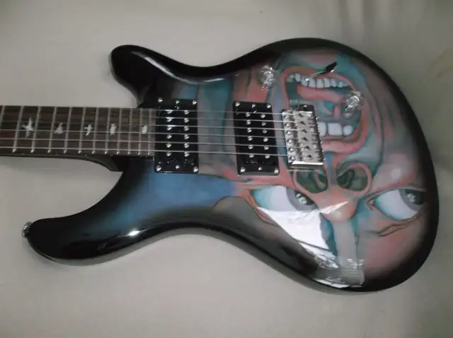 PRS guitar SE SCHIZOID King Crimson in Guitars in Sherbrooke - Image 2