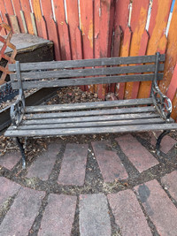 2 seater wood garden bench with metal frame in good sturdy Cond.