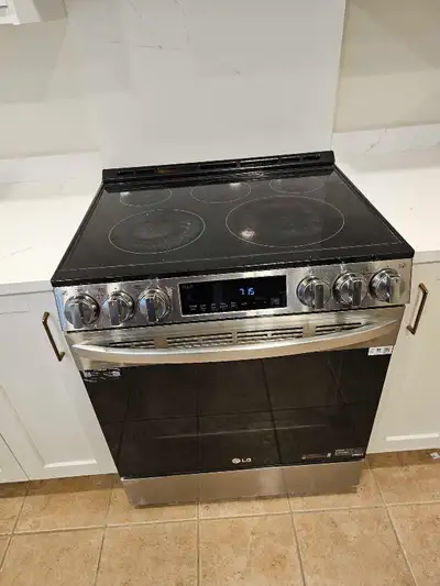 2024 LG oven for use, repair or parts - $100, View more