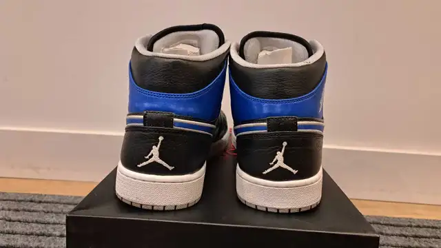 Jordan 1 Retro MidGame Royal in Men's Shoes in Markham / York Region - Image 5