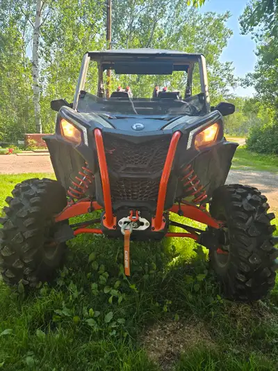 2023 maverick sport xmr in mint condition. not a scratch on it. 1000cc 110hp. rotax engine with only...