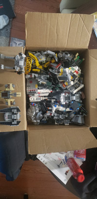 Assorted box of SW Lego Builds