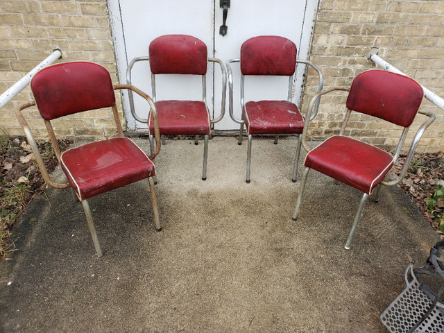 Vintage Barbershop Chairs in Arts & Collectibles in Owen Sound