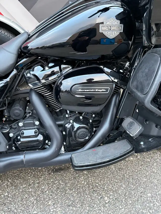 2023 Harley-Davidson Road Glide Ultra Limited in Touring in Markham / York Region - Image 3