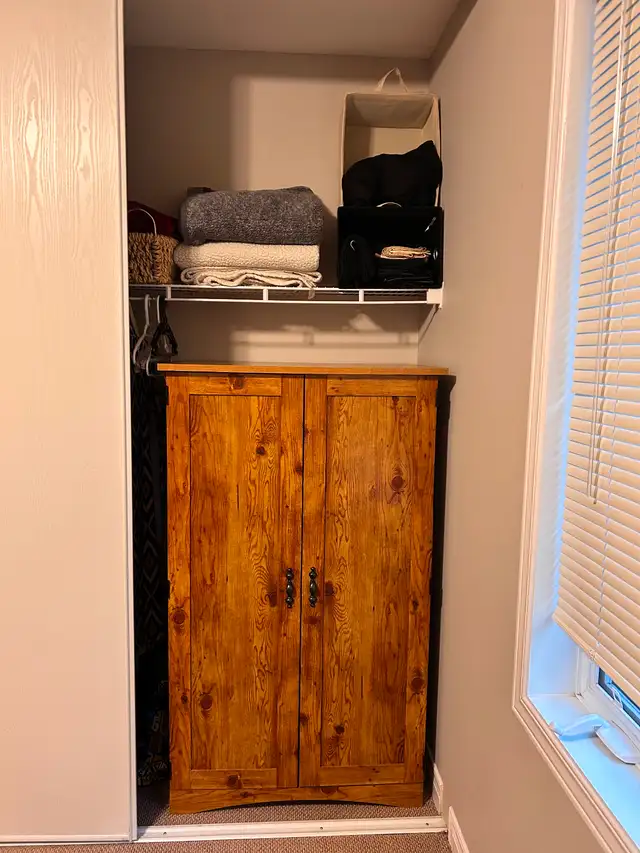 Female ..ROOM FOR RENT $ 700.00 a month….. in Room Rentals & Roommates in Ottawa - Image 12