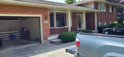 1 Bedroom for rent in Tiverton Country setting at a dead-end street Lots of parking New forced air f...