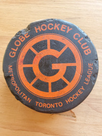 Globe Hockey Club Puck 