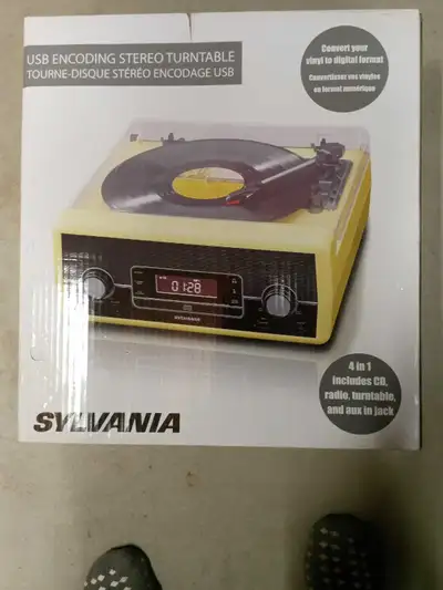 Sylvania USB Encoding Stereo Turntable SRCD875, View more