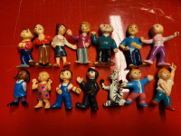 14 figurines passe-partout vintages
