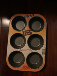 Brand New Muffin Pan & Serving Plate w/ Sugar & Cream Set