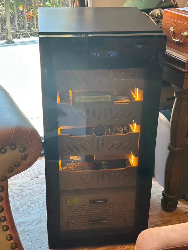 Vevor/Yohtron YC-88 Cigar Humidor - 450 cigar capacity