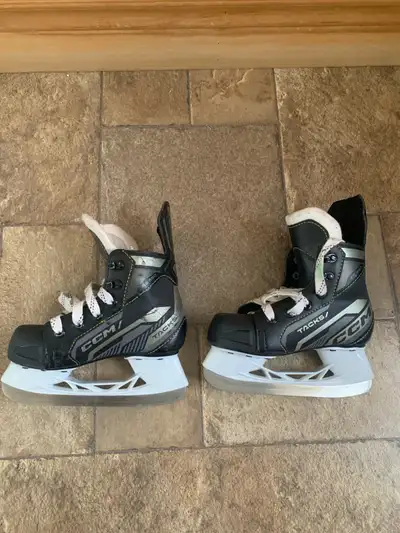 CCM youth  skates size 11, View more