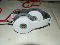 Beats by Dr. Dre Solo HD Wired Over the Ear Headphones, White w.