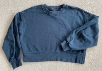 Lululemon crop sweatshirt size 4 