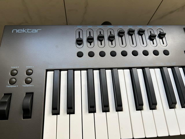 Nektar Impact LX-61+ Midi Controler good as new in Pianos & Keyboards in Hamilton - Image 2