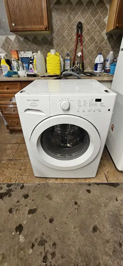 Frigidaire Washing Machine Width: 27 Inches Depth: 26 Inches Height: 36 Inches Model Number: GAFW380...