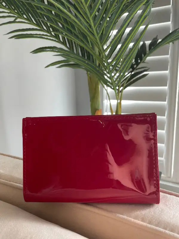 Ysl red clutch purse in Women's - Bags & Wallets in City of Toronto - Image 6