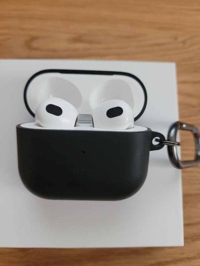 Apple airpods lat generation  in General Electronics in City of Toronto