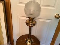 Antique Brass Banquet Eltex Duplex Oil Lamp Frosted Etched Globe