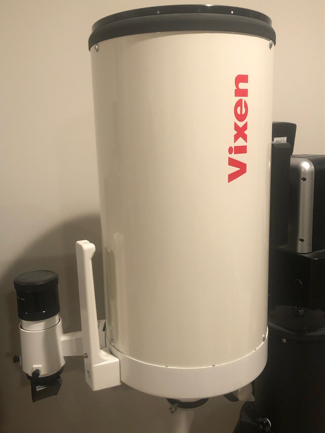 Telescope - Vixen VMC200L in Hobbies & Crafts in Calgary - Image 2