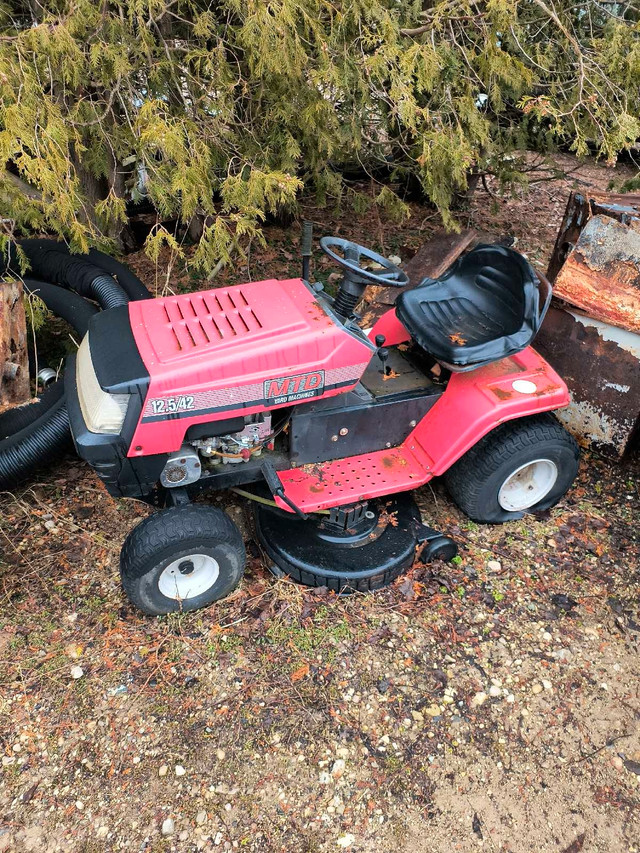 Lawnmower 42" needs abit of tlc in Lawnmowers & Leaf Blowers in Mississauga / Peel Region - Image 3